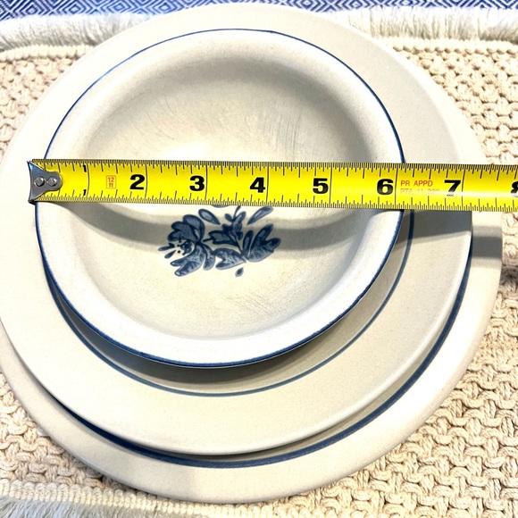 Pfaltzgraff Yorktowne Vintage Plates Bowls Casserole Dish Soup Tureen Stoneware - Picture 14 of 16